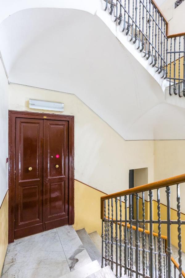 Central Station Family Apartment By Wonderful Italy Неаполь Екстер'єр фото